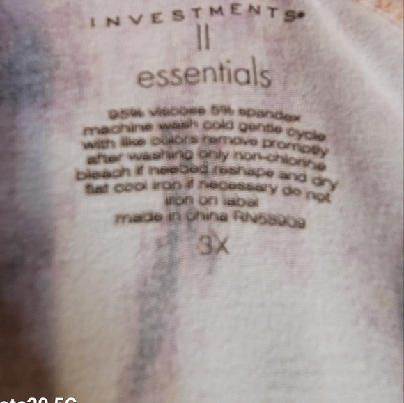 INVESTMENTS II, white,wine,& rose abstract print long sleeve top. SIZE 3X. - Picture 4 of 4